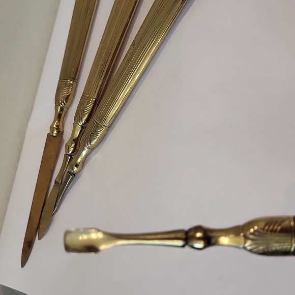 Vintage Vanity Nail Manicures Set Gold Tones Abstract Design in each handle - Picture 6 of 10